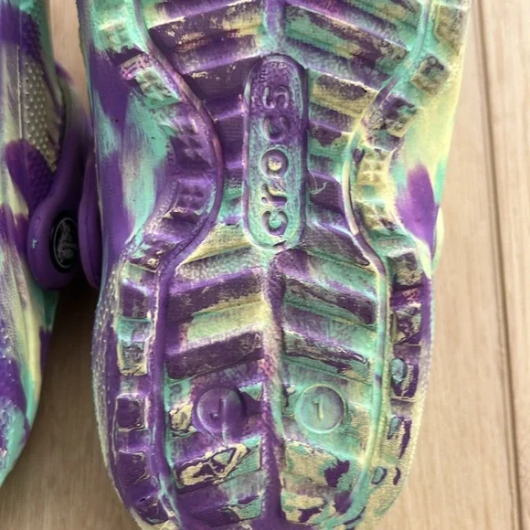 Crocs Child Classic Lined Graphic Clog - Picture 7 of 7